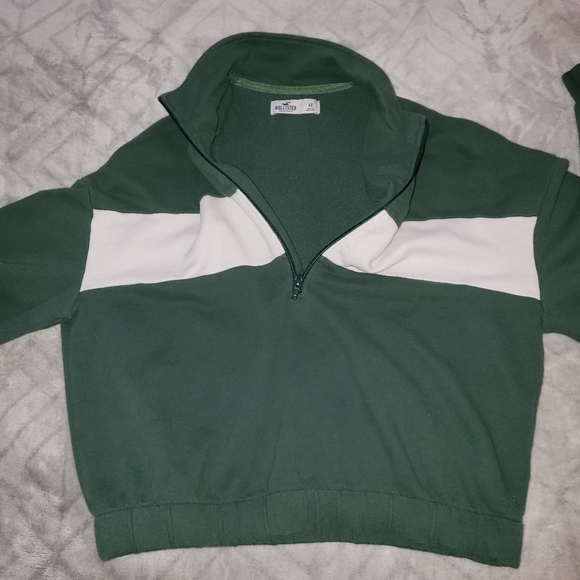 Hollister Half Zip Sweater - Picture 3 of 3